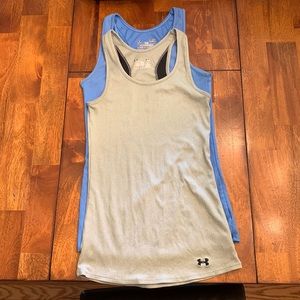 Workout tanks sell as bundle
